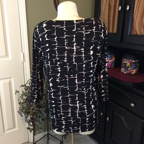 Easywear by Chico’s B& W Tunic Chico’s Size 1 - Picture 4 of 5
